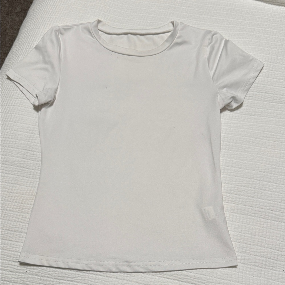 Amazon Women's White Short Sleeve Tee